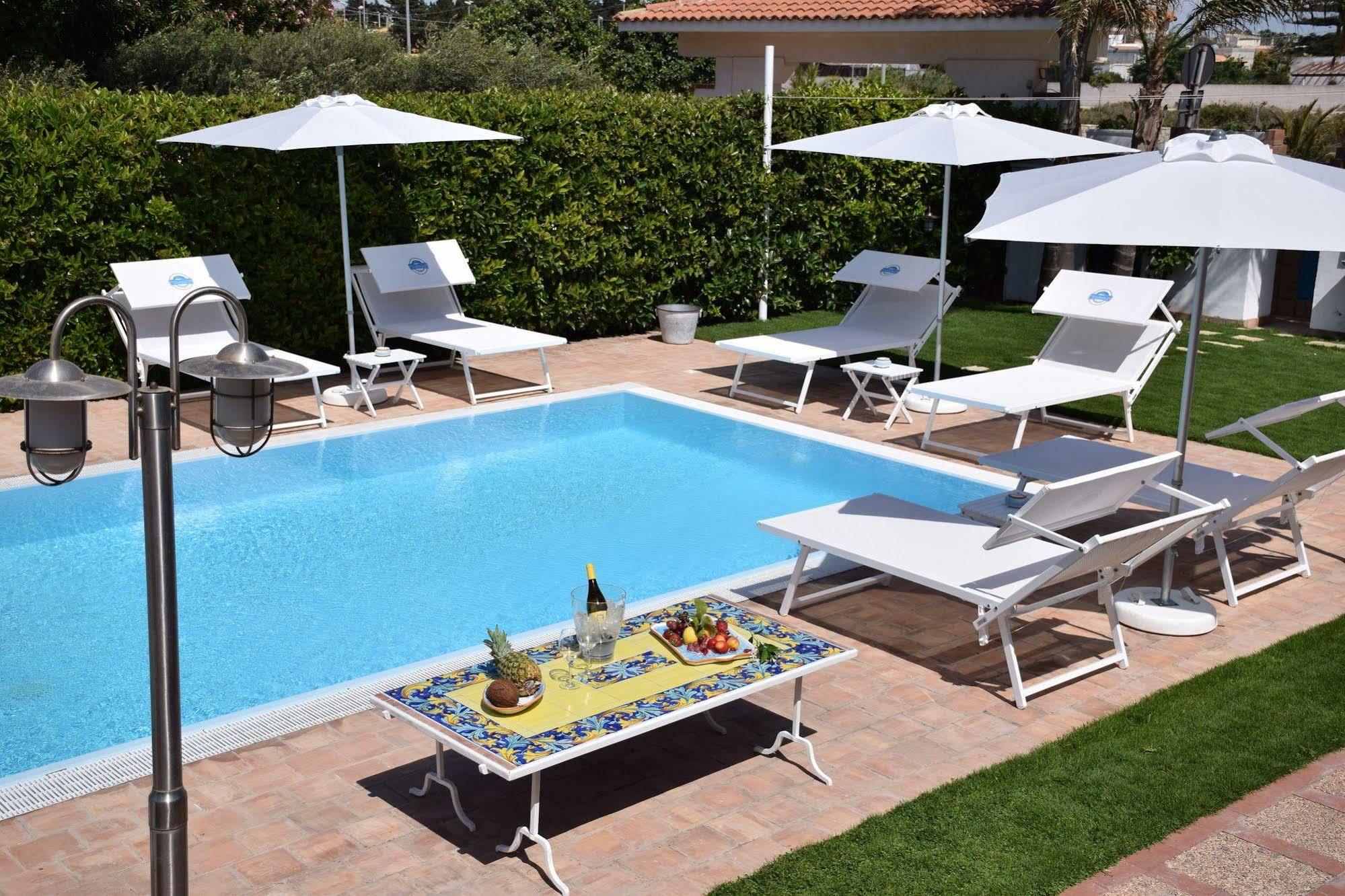 Villa Blanche Dimora Di Charme มาร์ซาลา ภายนอก รูปภาพ